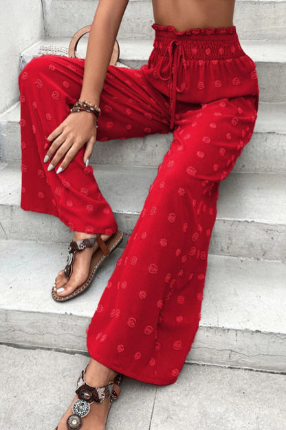 Effortlessly Elegant Trousers with a Timeless Design