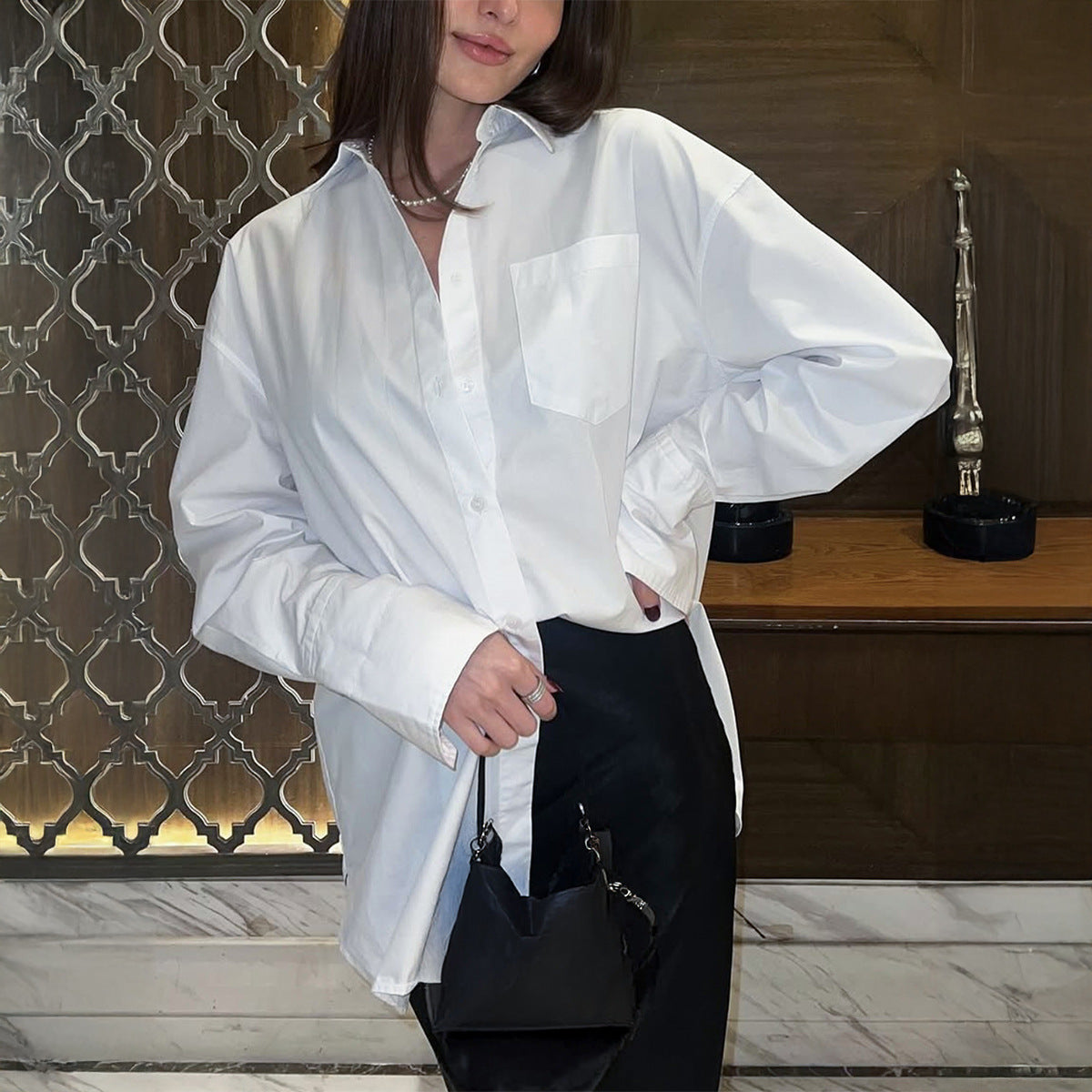 Well Tailored Shirt with a Graceful Silhouette