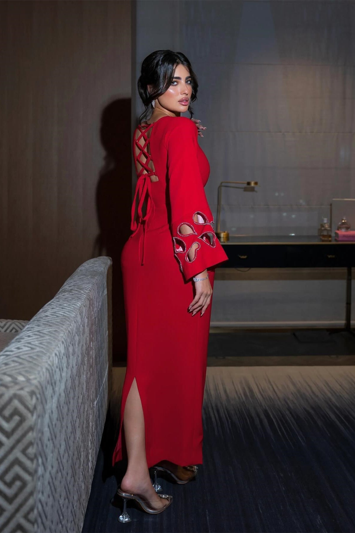 Beautifully Crafted Dress in a Classic Style