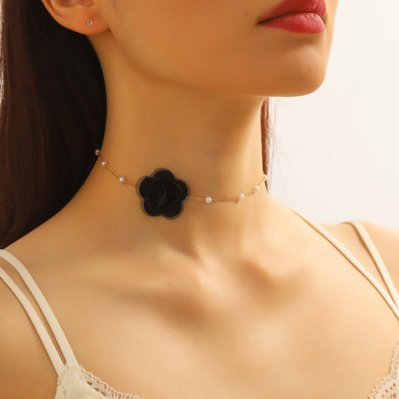 Romantic Pearl Necklace for Special Moments