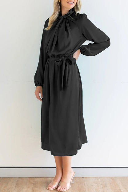 Well Tailored Dress with a Graceful Silhouette