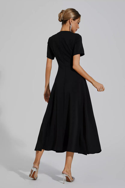 Polished Dress with an Effortless Classic Look