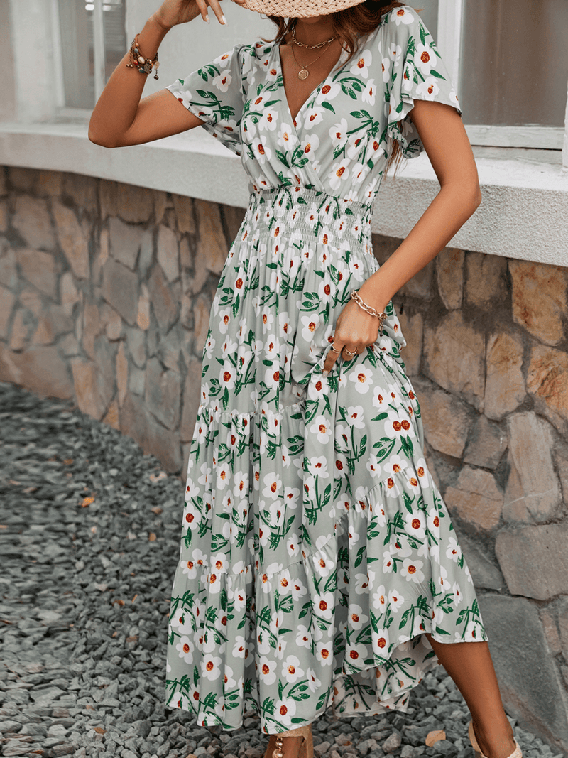 Classic Vintage Dress with a Flattering Fit