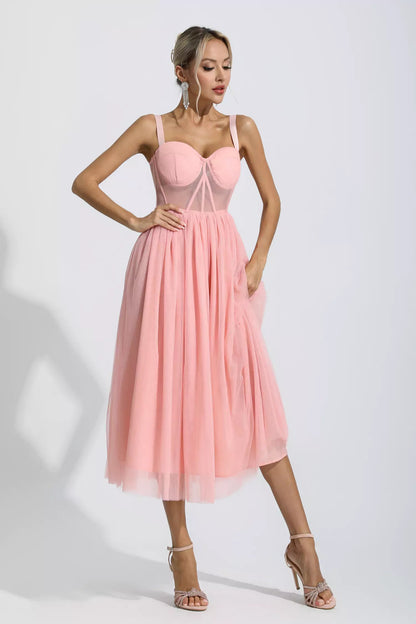 Polished Dress with an Effortless Classic Look