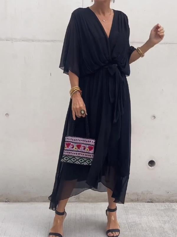 Well Tailored Dress with a Graceful Silhouette