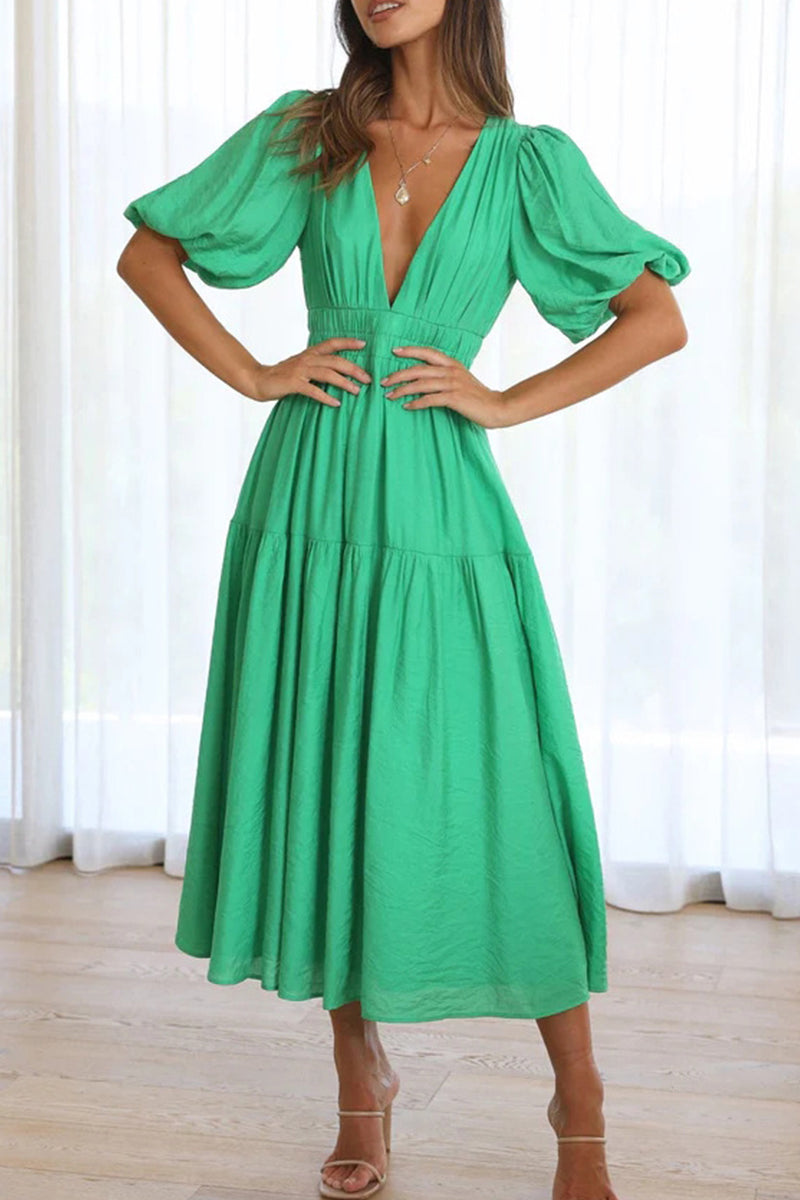 Classic Vintage Dress with a Flattering Fit