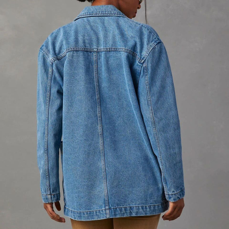 Sophisticated Garment with a Clean Classic Look