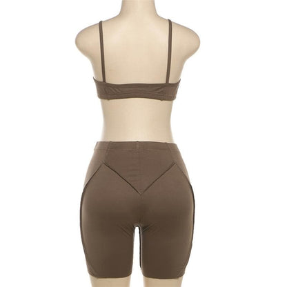 Effortlessly Elegant Garment with a Timeless Design