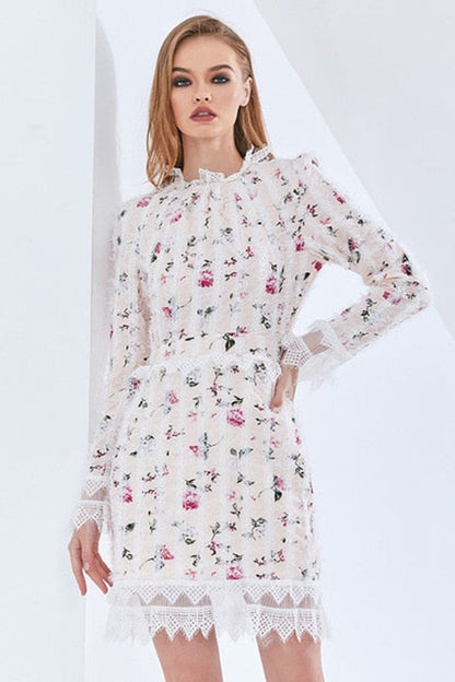 Well Tailored Dress with a Graceful Silhouette