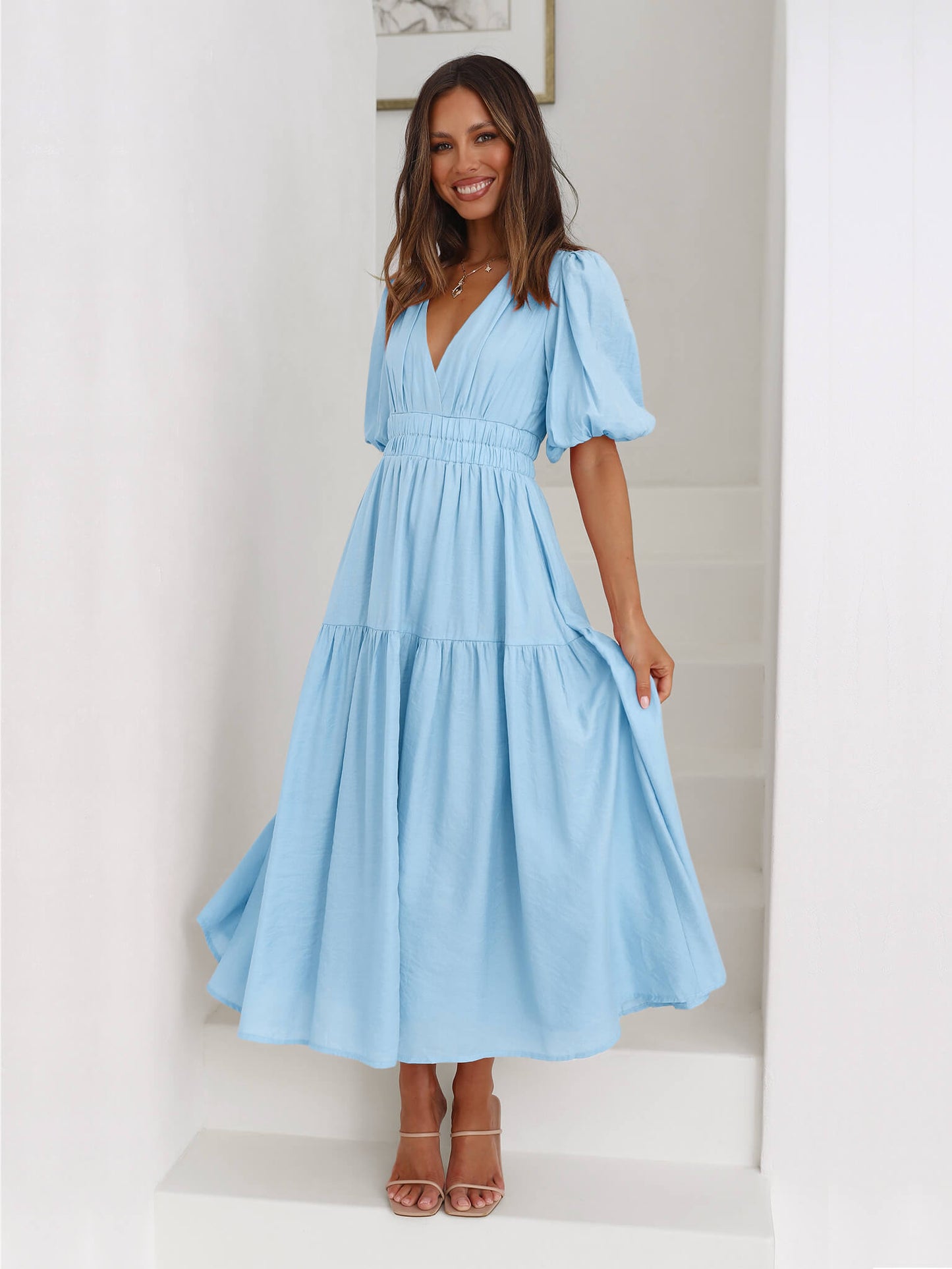 Beautifully Crafted Dress in a Classic Style