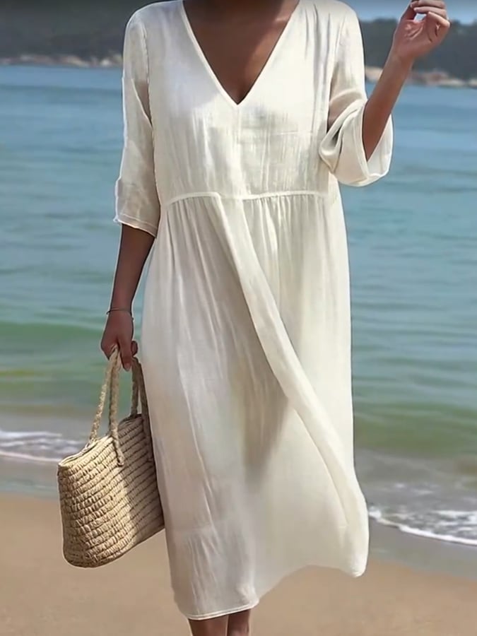 Beautifully Finished Dress in a Timeless Design