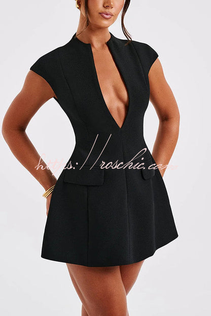 Classic Vintage Dress with a Flattering Fit