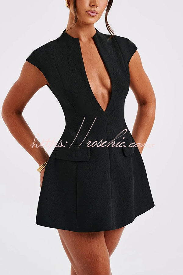 Classic Vintage Dress with a Flattering Fit