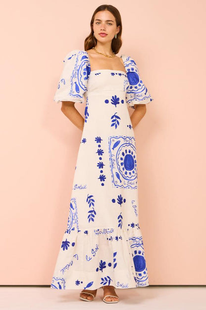 Classic Vintage Dress with a Flattering Fit