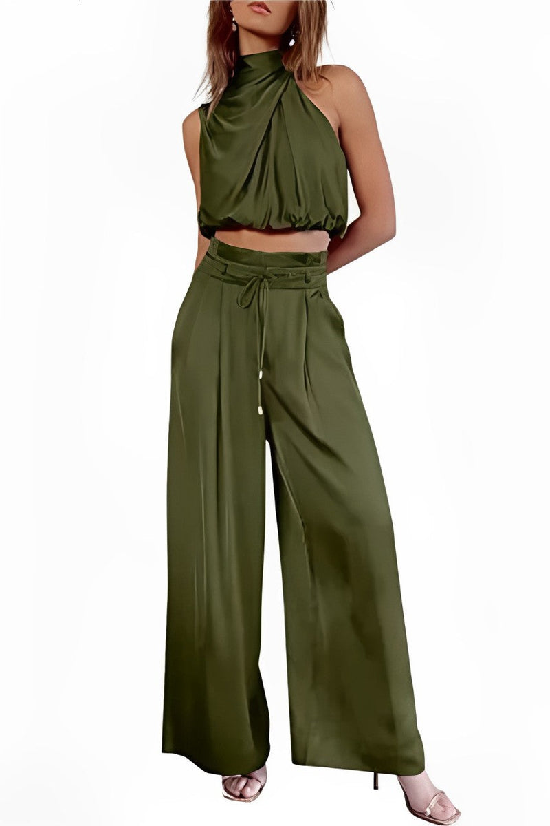 Effortlessly Elegant Pants with a Timeless Design