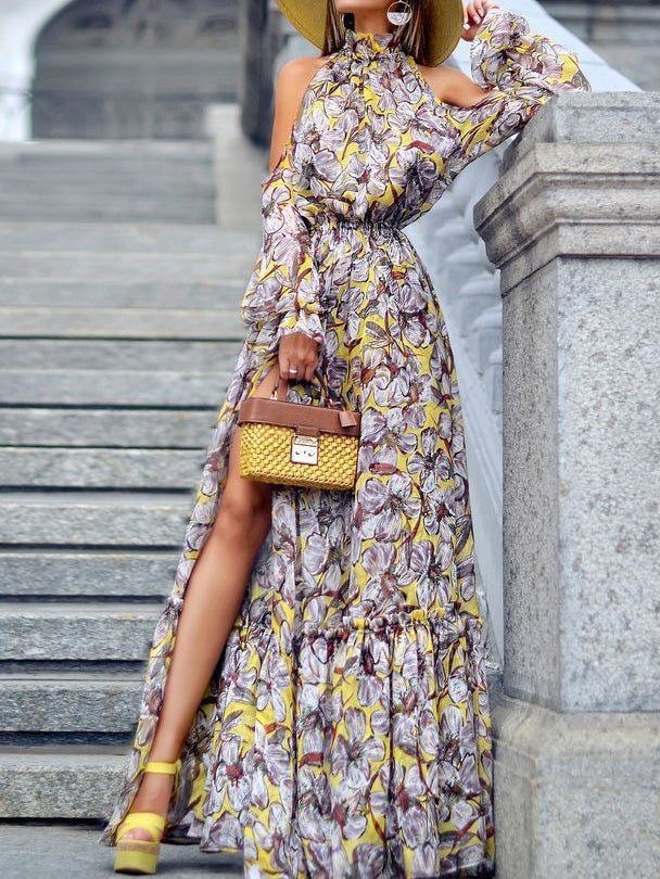 Effortlessly Elegant Dress with a Timeless Design
