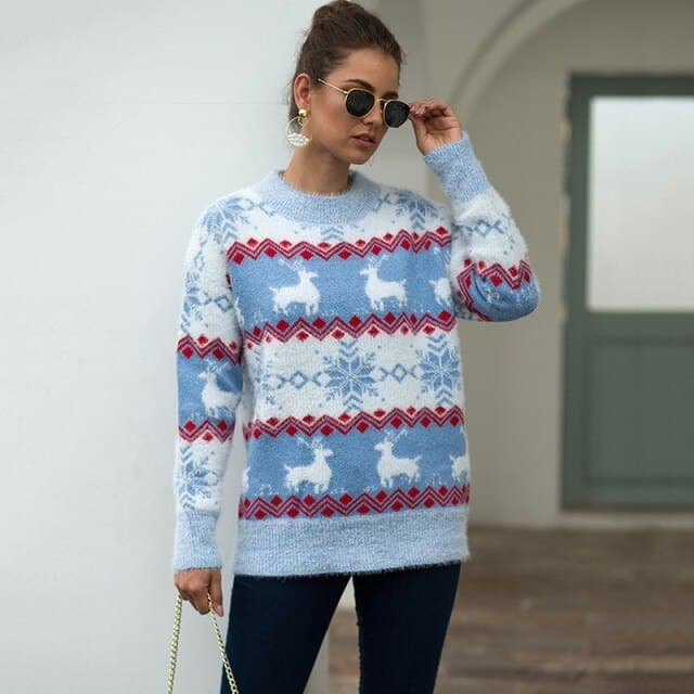 Well Tailored Sweater with a Graceful Silhouette