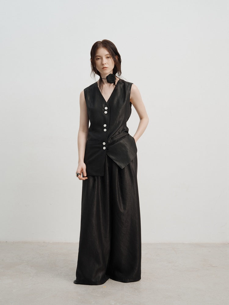 Sophisticated Pants with a Clean Classic Look