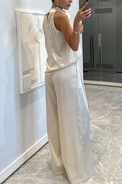 A Vintage Style Pants with Delicate Timeless Details