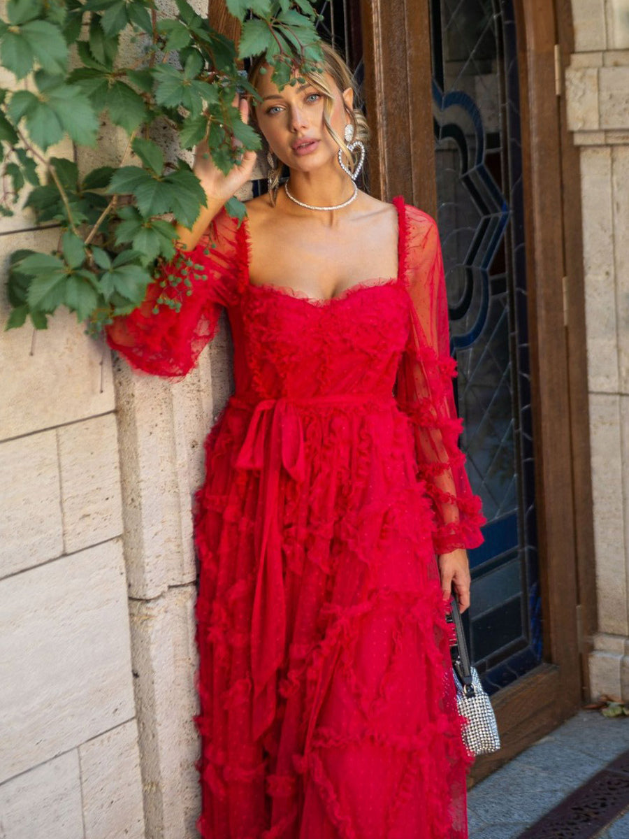Beautifully Crafted Dress in a Classic Style