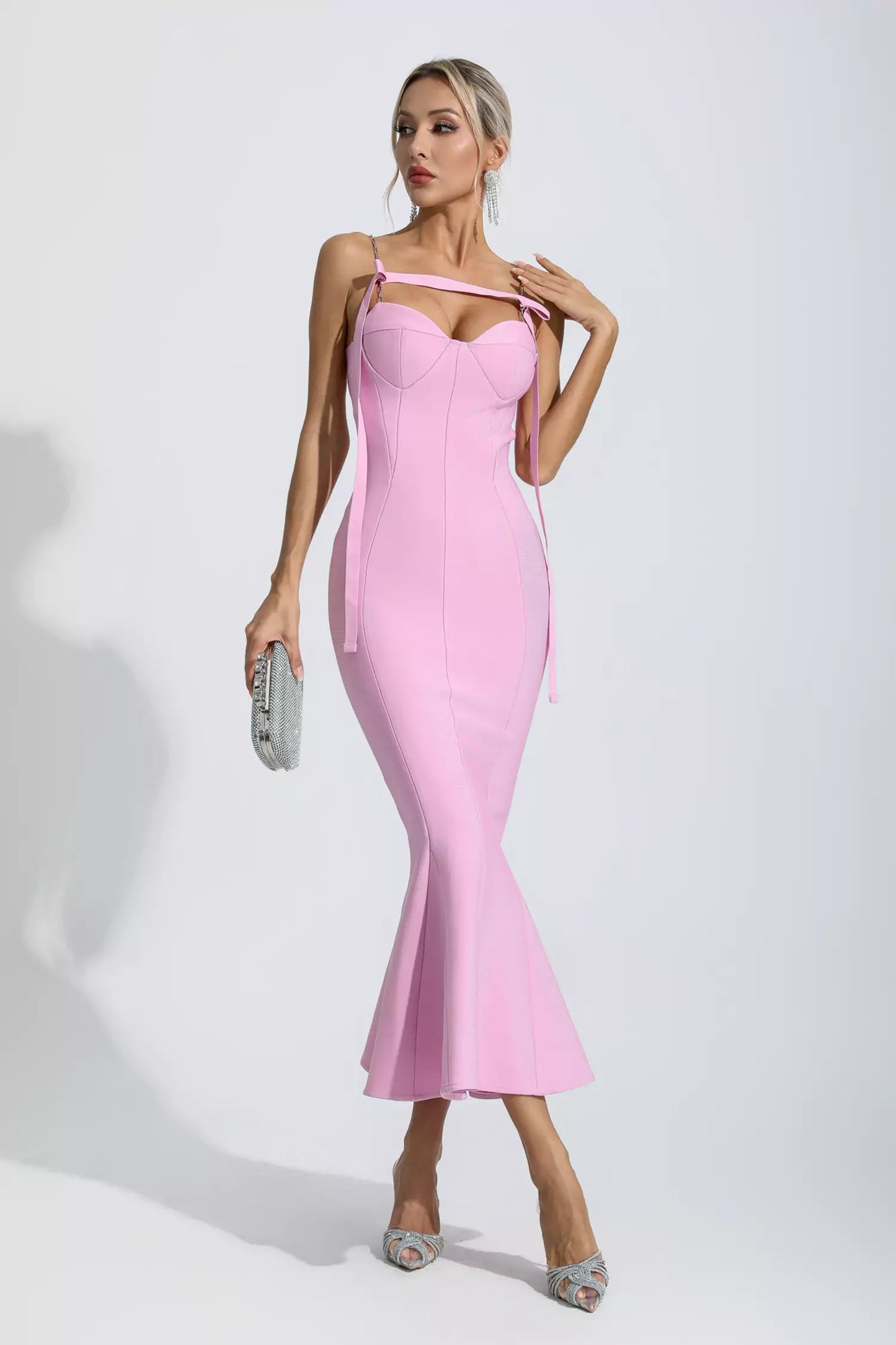 Sophisticated Dress with a Clean Classic Look