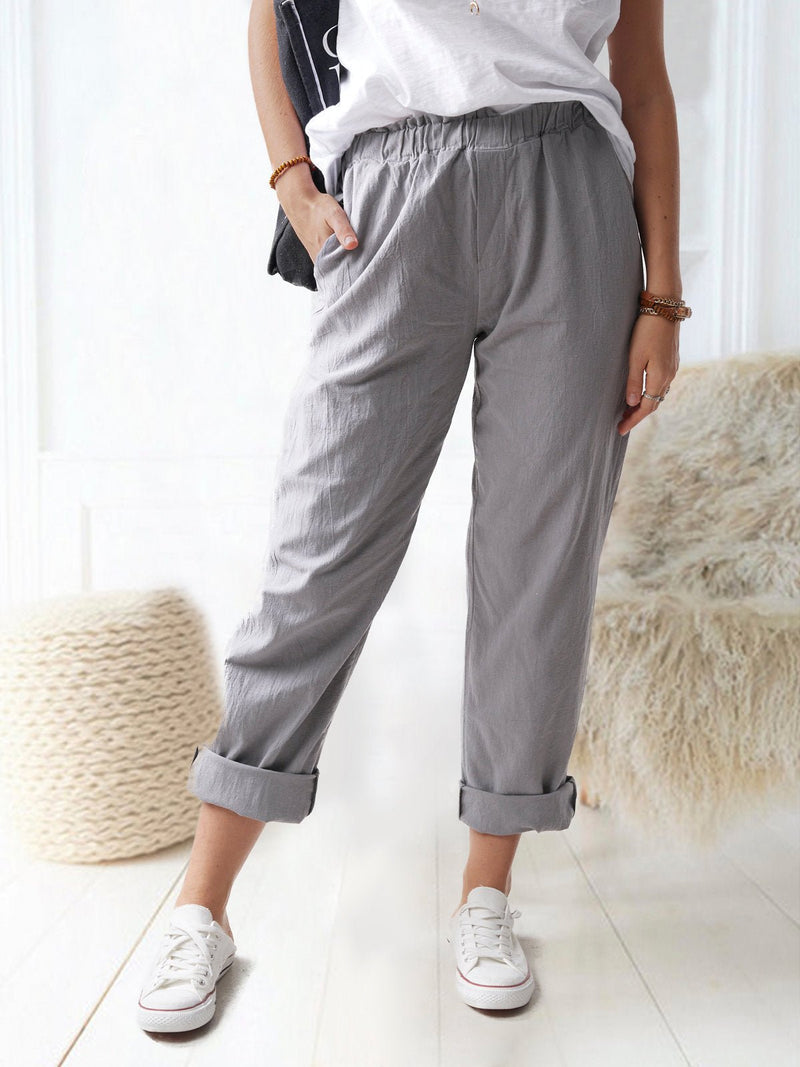Classic Vintage Pants with a Flattering Fit