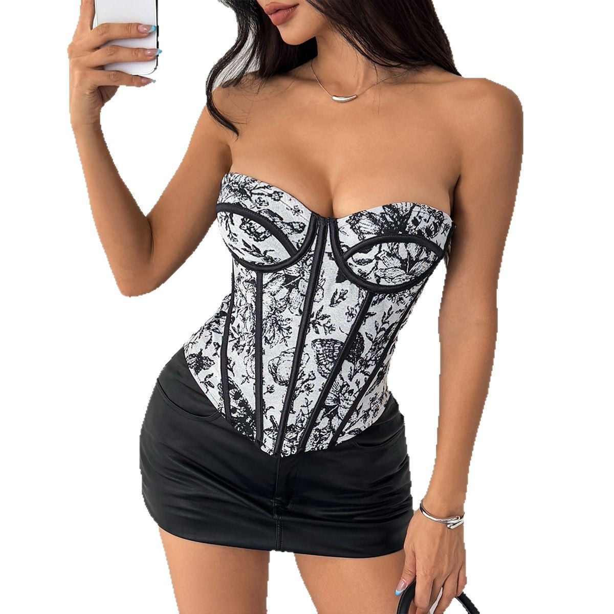 Beautifully Finished Garment in a Timeless Design