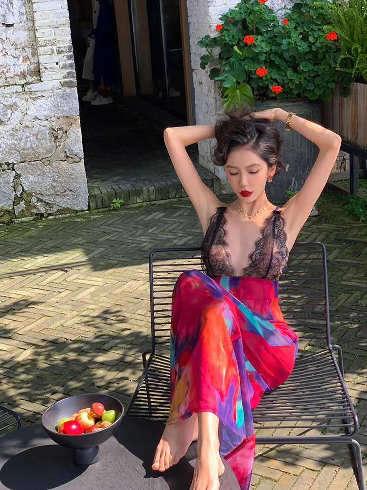 Classic Vintage & Enduringly Stylish Dress
