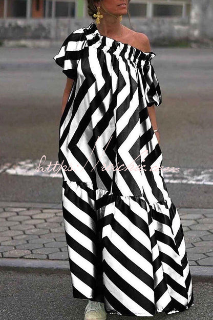 Beautifully Finished Dress in a Timeless Design