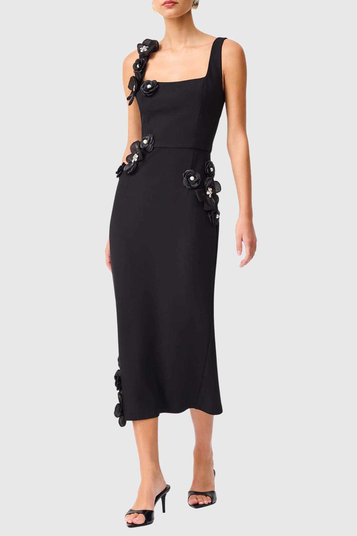 Classic Vintage Dress with a Flattering Fit