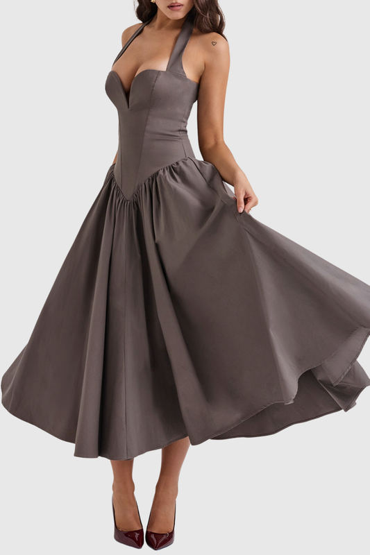 Beautifully Crafted Dress in a Classic Style