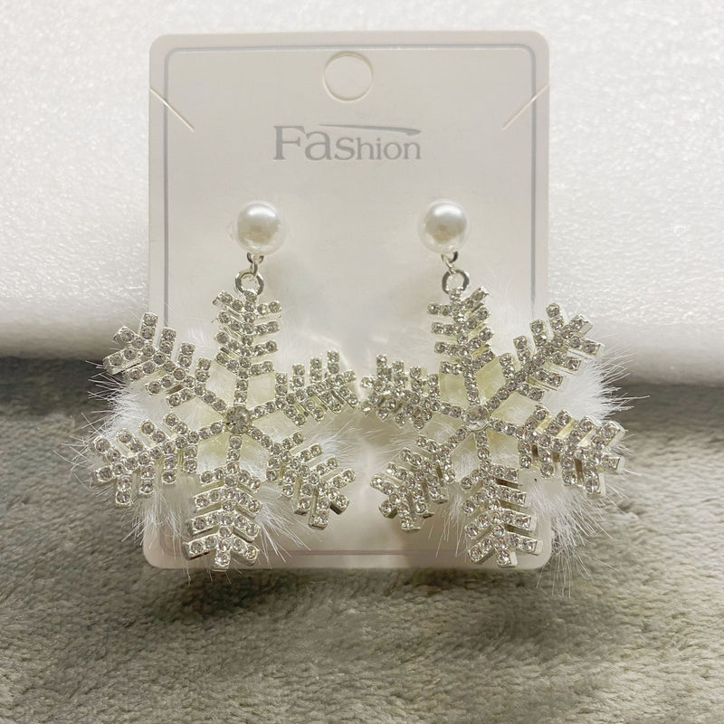 Delicate Artisan Pearl Earring