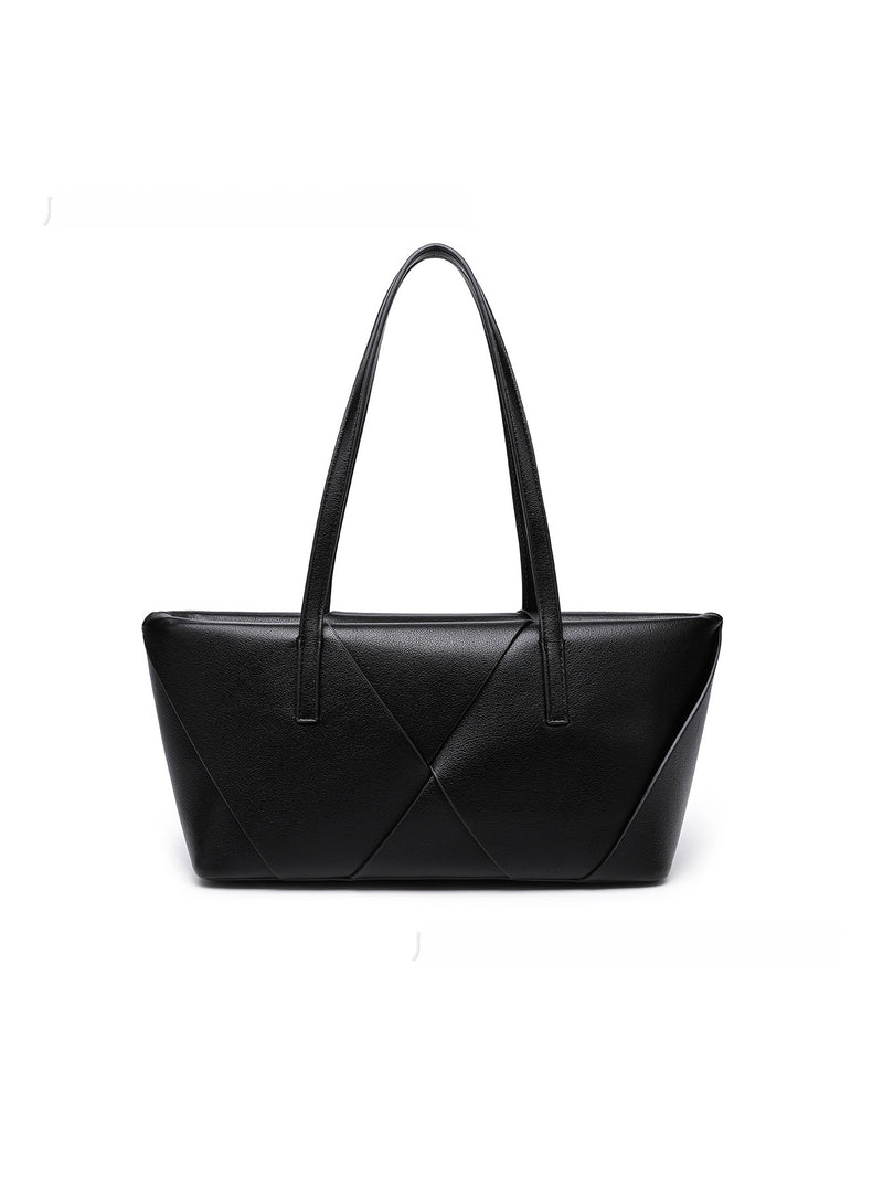 Effortlessly Elegant Bag with a Timeless Design