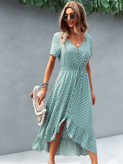 Beautifully Crafted Dress in a Classic Style