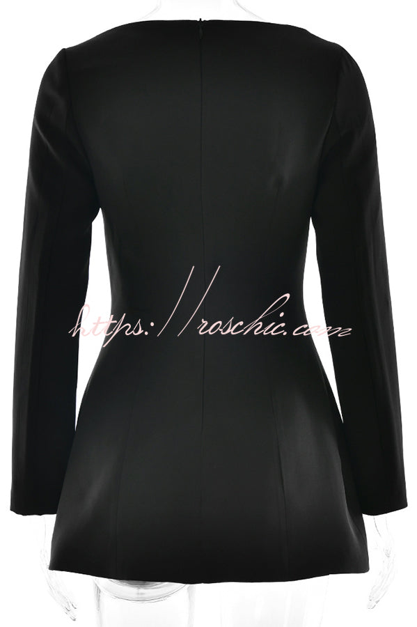 Effortlessly Elegant Dress with a Timeless Design