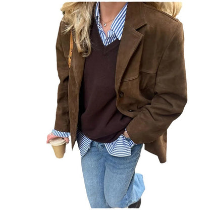 Well Tailored Jacket with a Graceful Silhouette