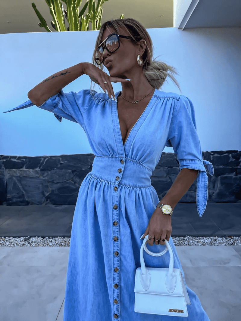 Beautifully Crafted Dress in a Classic Style