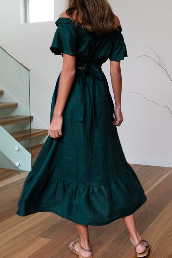 Beautifully Finished Dress in a Timeless Design