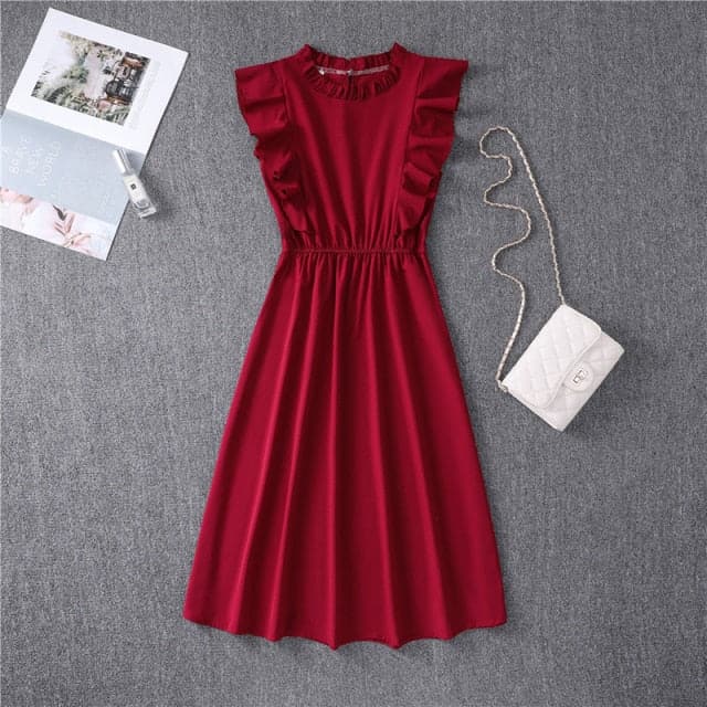 Beautifully Finished Dress in a Timeless Design