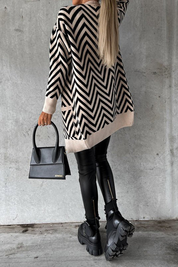 Effortlessly Elegant Cardigan with a Timeless Design