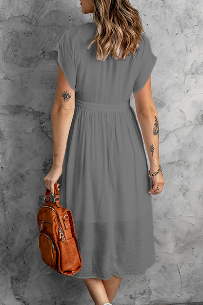 Beautifully Finished Dress in a Timeless Design
