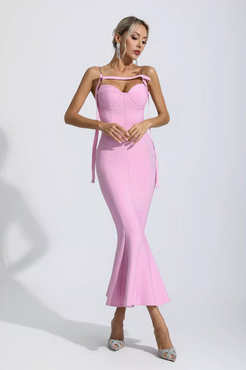 Sophisticated Dress with a Clean Classic Look