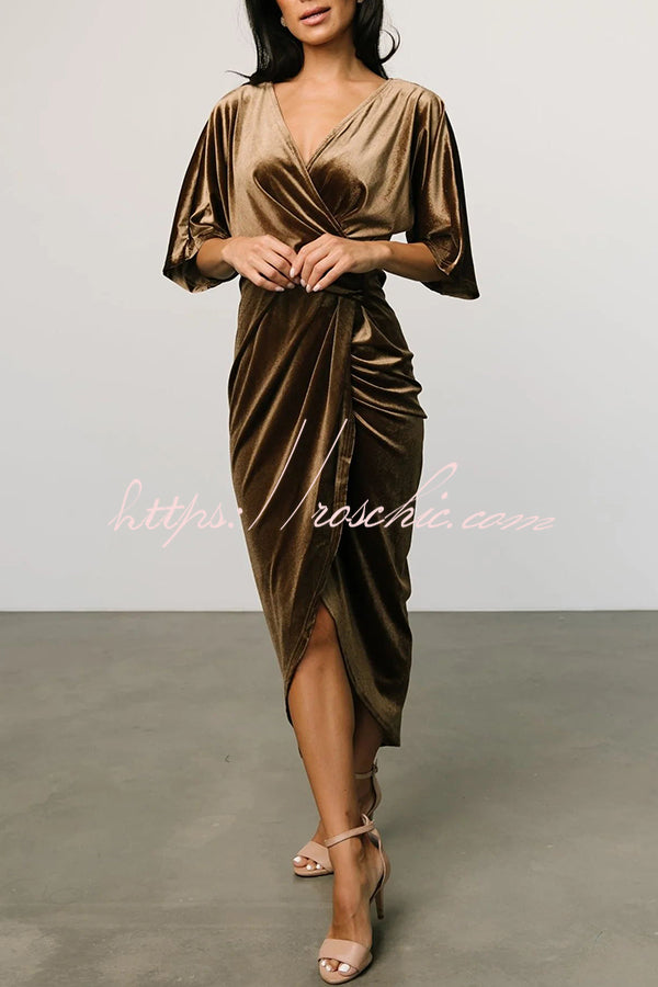 Classic Vintage & Enduringly Stylish Dress