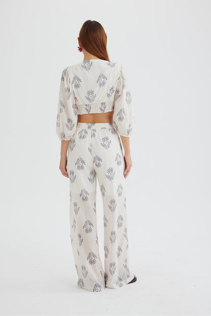Polished Pants with an Effortless Classic Look