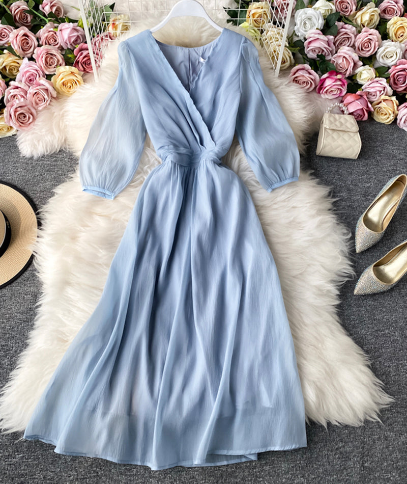 Classic Vintage & Enduringly Stylish Dress