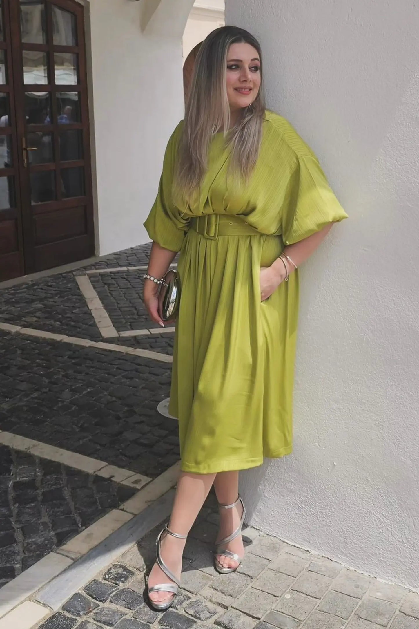 Gracefully Styled Dress for Any Occasion