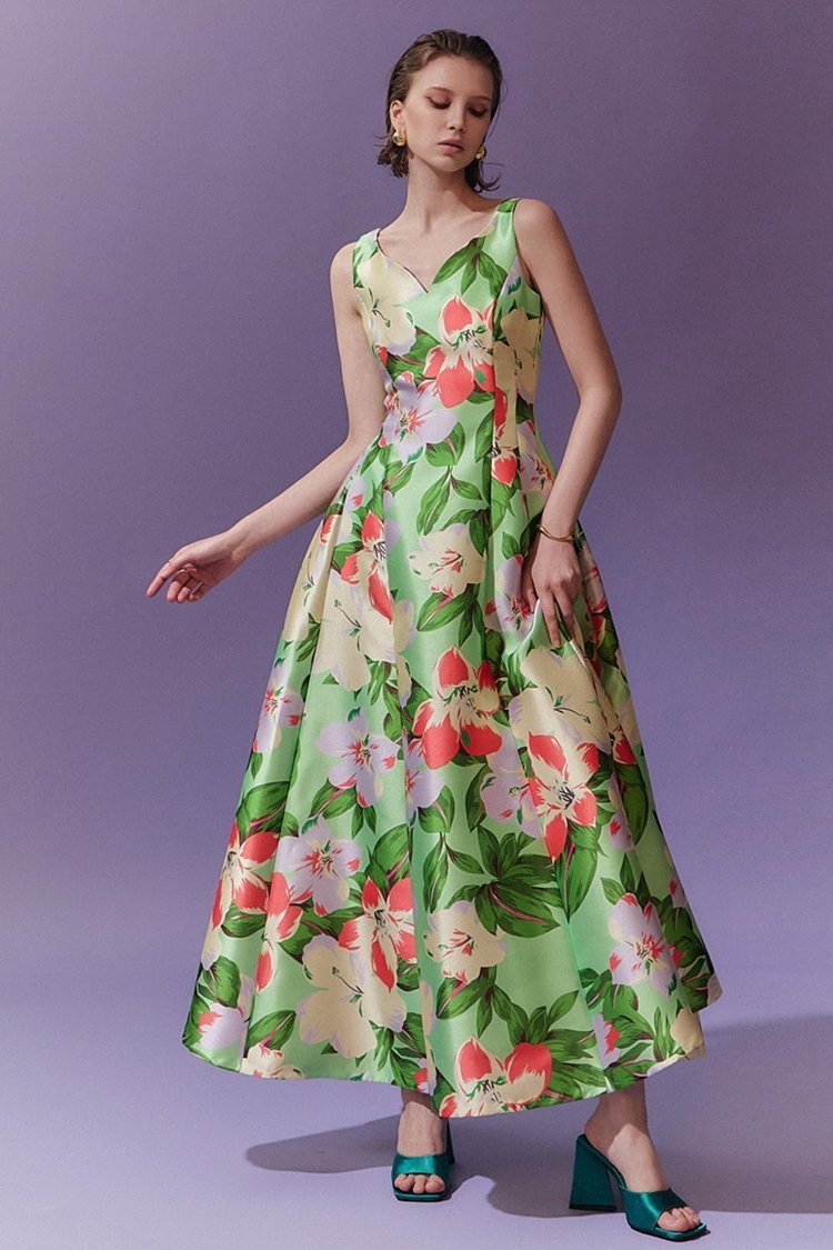 Elegantly Styled Dress for Everyday Wear