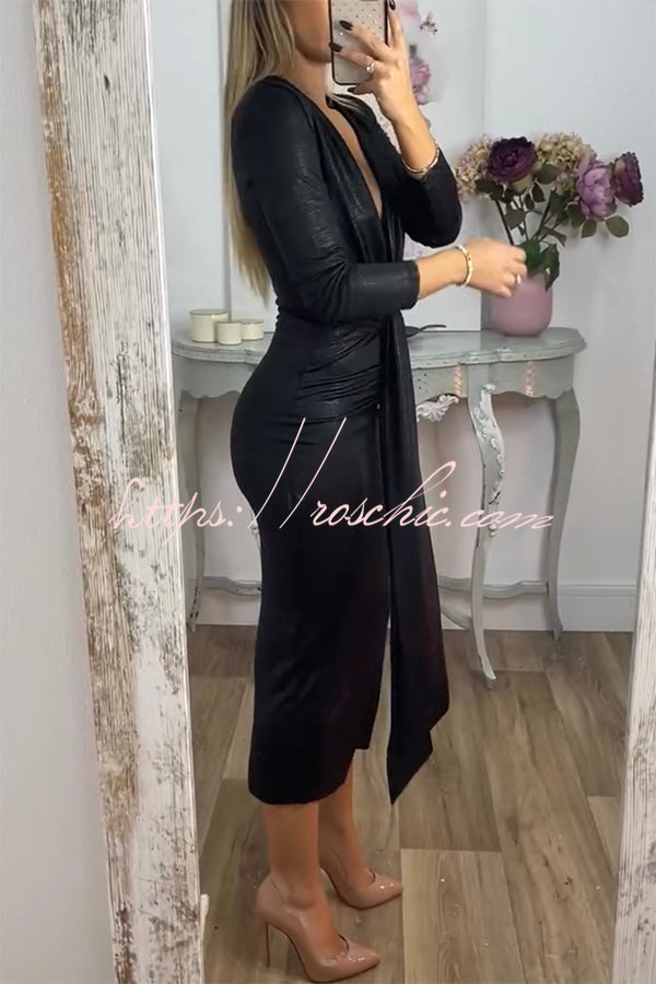 Classic Vintage Dress with a Flattering Fit