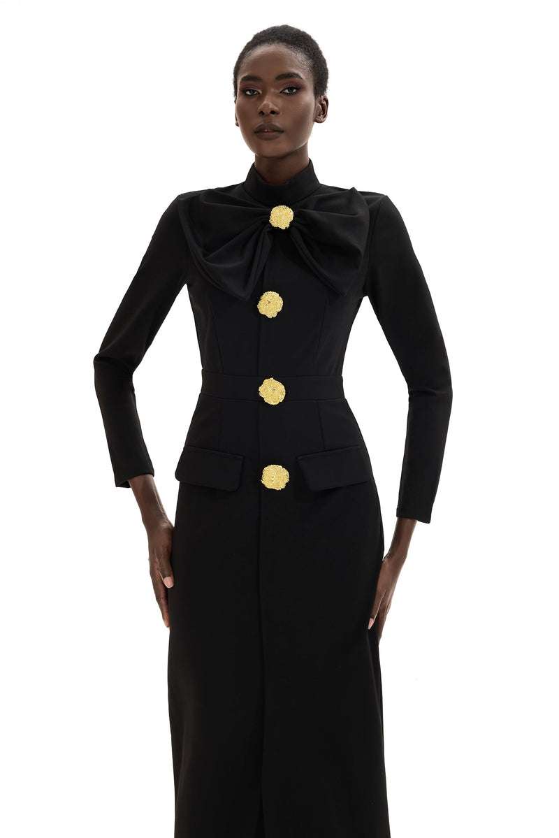 Beautifully Crafted Dress in a Classic Style