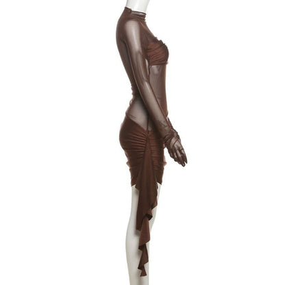Beautifully Finished Dress in a Timeless Design